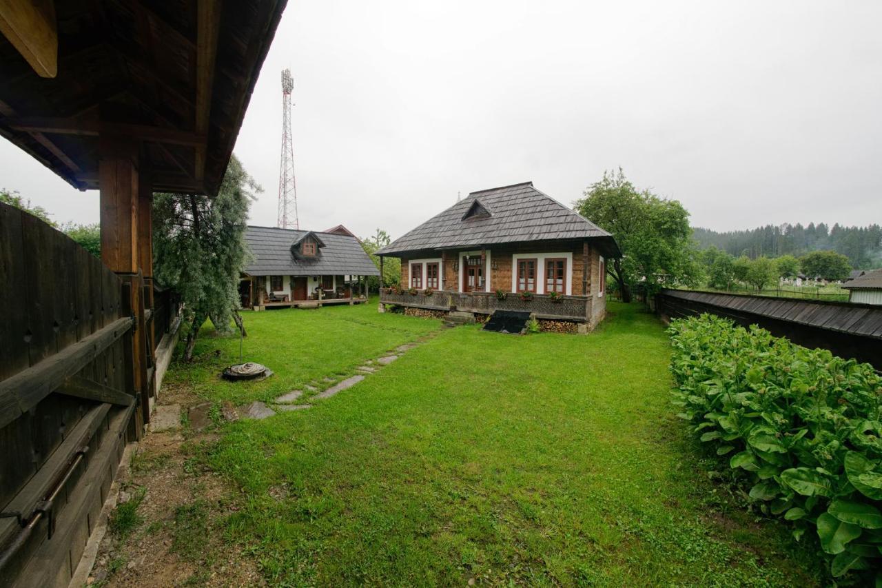 Вилла Casa Bunicii Din Bucovina Вама Экстерьер фото