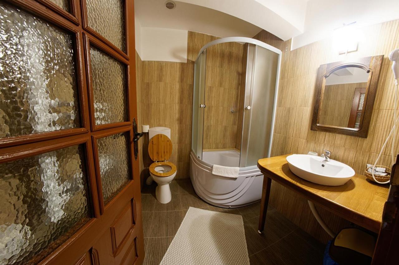 Вилла Casa Bunicii Din Bucovina Вама Экстерьер фото